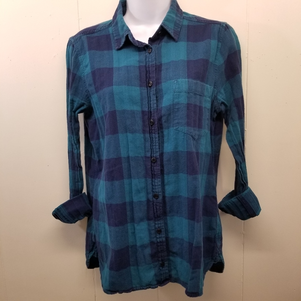 J Crew 8 Top Shrunken Boy Fit Blue Buffalo E0696 - Picture 2 of 5
